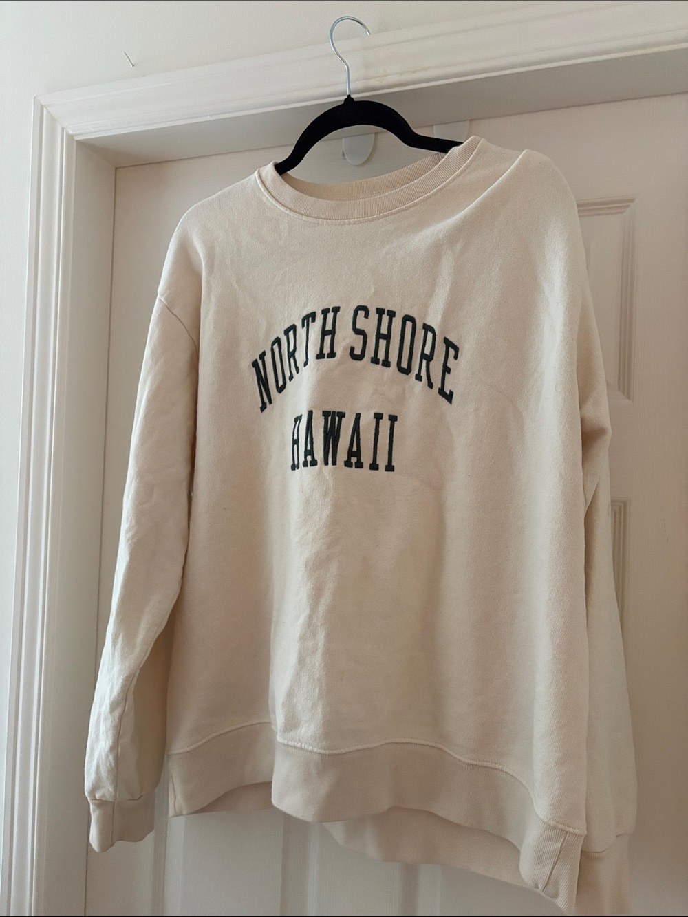 Brandy Melville North Shore Hawaii Cream Pullover Sweatshirt